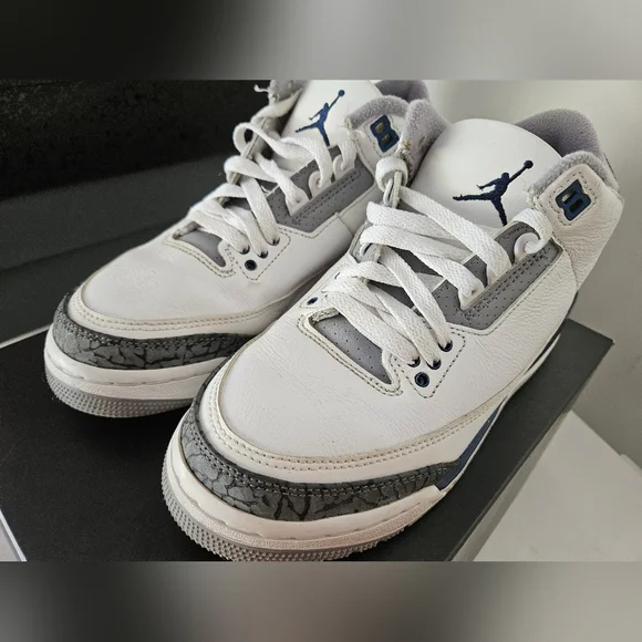 Air Jordan 3 Retro GS 6Y - Picture 3 of 10